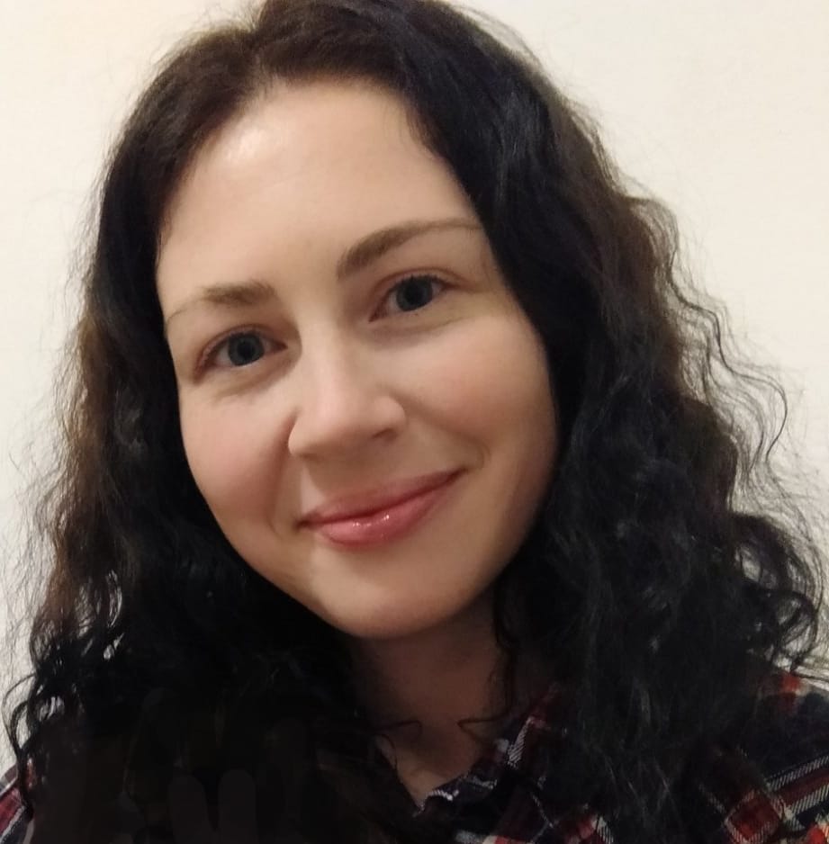 Lyudmila – academic painter and online art instructor